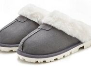 Vivance Plüsch Hausschuhe, Hausschuh, Pantoffeln, Clogs, Schlappen, Pantolette mit Warmfutter VEGAN