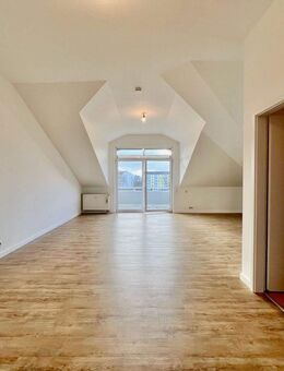 Wo Licht, Weite und Ruhe zuhause sind: Traumhafte 3-Zi-DG-Wohnung in Rumpenheim - Offenbach (Main)