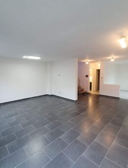 Familiendomizil oder Kapitalanlage? Diese Doppelhaushälfte kann beides - Fürth