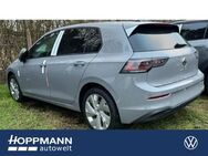 VW Golf, 1.5 l TSI Life 150, Jahr 2022 - Herborn (Hessen)