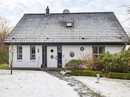 Wohnliches geräumiges Familienhaus in bester grüner Lage in Fockbek / Rendsburg - Fockbek