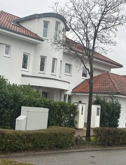 Außergewöhnliche Villa mit Platz für die ganze Familie!! - Neulingen