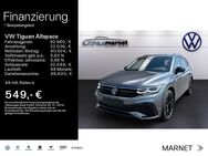 VW Tiguan, 2.0 l TDI Allspace R-Line TION u ngsgetriebe, Jahr 2022 - Wiesbaden