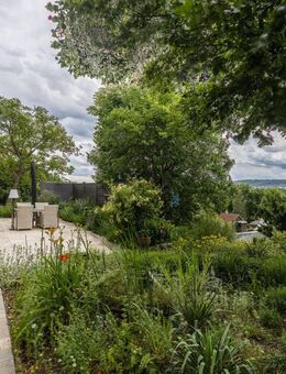 Modernes Architektenhaus mit Glasfront & großem Garten - Fernblick über das Elbtal! - Radebeul