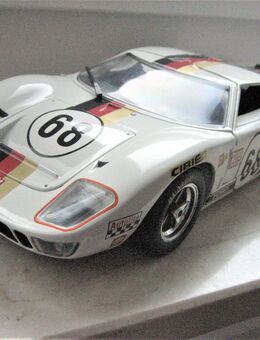 5 x Modellauto Ford GT 40 1:18 ---2 x OVP Verschiedene Hersteller und Preise - Meckenheim