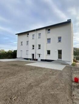 Große Doppelhaushälfte mit viel Platz in Magdeburg - Magdeburg