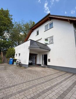 Doppelhaushälfte in Lamscheid, zu verkaufen. - Leiningen