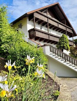 "Familienparadies mit Weitblick" + 2-Zimmer-Wohnung für Familie oder Vermietung - Deggendorf