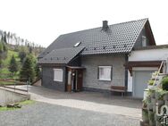 Idyllisches Haus in sonniger, naturnaher Lage + zusätzliches Angebot von Grund und Boden- Masserberg - Masserberg