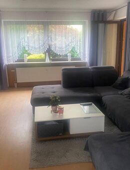 Großzügige Drei-Zimmer-Eigentumswohnung mit Gartenanteil in ruhiger Siedlungslage in Kelheim - Kelheim