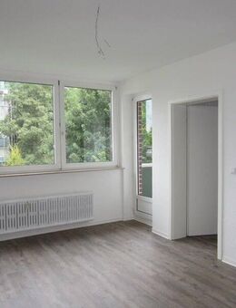 Renovierte 2-Zi.-Whg. mit Balkon in grüner Lage! - Essen