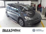 VW Touran, 2.0 TDI Active, Jahr 2022 - Neu Ulm