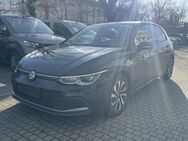 VW Golf, 2.0 TDI Active R, Jahr 2022 - Rüsselsheim