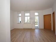 Große 5-Raum-Wohnung mit separatem Eingang - Zwickau