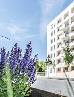 ERSTBEZUG: Moderner Etagenwohnung mit Markenküche und sonniger Loggia zum Entspannen - Neu Ulm
