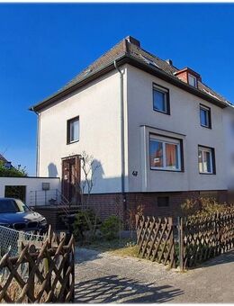 Hannover - Burg - Entdecken Sie Ihr Traumhaus - nutzbar als Ein- oder Zweifamilienhaus mit Garten! - Hannover