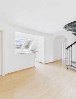 Charmante & helle Dachgeschosswohnung zum Wohlfühlen mit Balkon - Dortmund