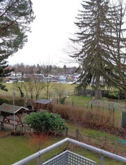 Zentral gelegene 3 Raum Wohnung mit Seeblick - Berlin