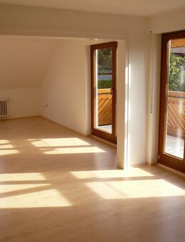 3,5-Zimmer-DG-Wohnung mit Balkon in 75242 Neuhausen - Neuhausen