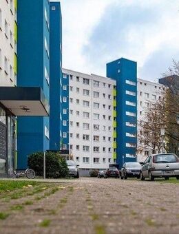 Gut geschnittene 3-Zimmer-Wohnung mit Balkon und Weitblick - Bremen