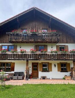 2-Zi.-FeWo mit Balkon, Langzeitfewo für eigenes wohnen, im Hochtal - Bad Hindelang