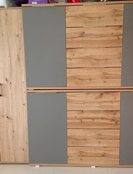 Kommode und Mehrzweckschrank - Aglasterhausen
