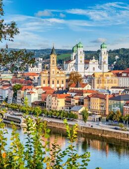PASSAU-Fußgängerzone: Solide Kapitalanlage Wohn-/und Geschäftshaus, 2 Gewerbeeinheiten, 7 Wohnungen - Passau