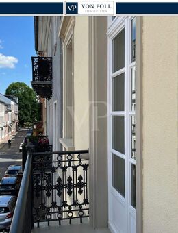VON POLL - BAD HOMBURG: Große Helle-Etage-Wohnung in zentraler Stadtvilla mit Dachterrasse & 2 STP - Bad Homburg (Höhe)