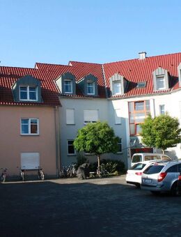 Großzügige 2-Zimmer-Wohnung mit Balkon in sehr gepflegtem Mehrfamilienhaus - Werl