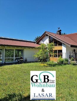 Großes Einfamilienhaus mit Schwimmhalle in Mengen - Mengen