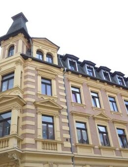Sparen Sie sich glücklich mit uns! 3-Raumwohnung mit Einbauküche , Wannenbad & Laminat - Altenburg