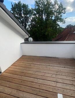 Neubau-Erstbezug 2,5-Zi.-Whg. mit EBK u. Dachterrasse in CE-Vorwerk - Celle