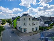 Gemütliche 2-Raum-Dachgeschosswohnung mit Eckwohnzimmer, in zentraler Lage in Oelsnitz/Erzgebirge** - Oelsnitz (Erzgebirge)