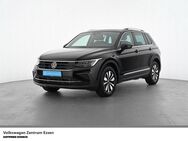 VW Tiguan, Move, Jahr 2024 - Essen