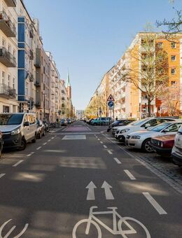 Helle 3-Zimmer-Wohnung mit Aufzug in Toplage von Friedrichshain – Bezugsfrei! - Berlin