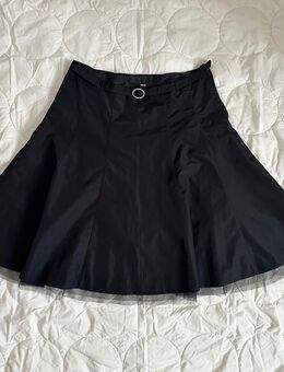 schwarzer Rock von H&M Größe M - Dresden