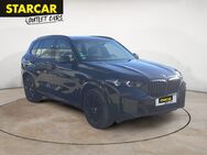 BMW X5, 40i xDRIVE M-SPORTPAKET KOMFORTSITZE, Jahr 2023 - Monheim (Rhein)