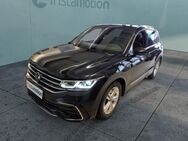 VW Tiguan, 2.0 TDI R-LINE, Jahr 2022 - München