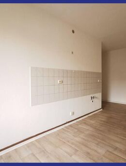 2-Zimmer-Altbauwohnung mit Balkon - Gera