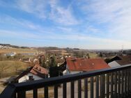Ersteinzug nach Renovierung: Tolle 2-Zimmer-Wohnung mit Balkon und TG-Stellplatz - Bad Griesbach (Rottal)