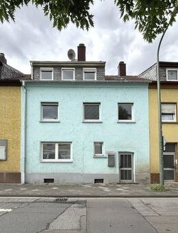 Vielseitiges Reihenmittelhaus mit Entwicklungspotential in Ludwigshafen-Friesenheim - Ludwigshafen (Rhein)