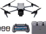 DJI Air 3S Fly More Combo (DJI RC 2) Drohne (4K Ultra HD, DJI RC 2 Fernsteuerung, 3 Akkus, Ladestation und Umhängetasche)
