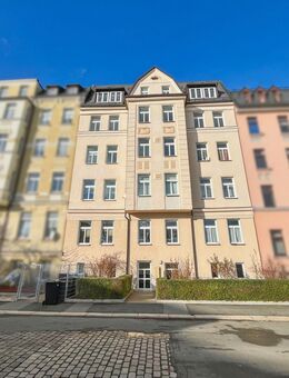 Attraktive 2-Zimmer-Eigentumswohnung mit Potenzial in Plauen - Plauen