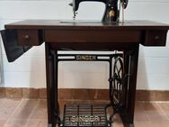 antike Singer Nähmaschine mit Tisch und Beleuchtung - Halle (Saale)