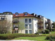 3 Zi. - Dachgeschosswohnung mit sonniger, ruhiger Dachterasse u. Aufzug ! Stadtrand Traunstein - Traunstein