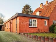 Charakteristische Doppelhaushälfte in Bungalow-Art mit 4 Zimmern im beliebten Travemünde - Lübeck