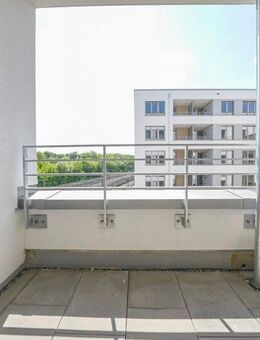 Modernes Wohnerlebnis mit großzügiger Loggia und stilvoller Ausstattung in gefragter Lage - Neu Ulm
