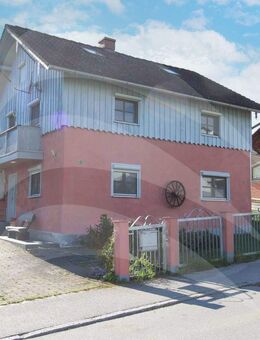 Renoviertes Einfamilienhaus mit kleinem Nebengebäude (auf Erbpacht)! - Frontenhausen