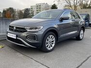 VW T-Roc, 1.5 TSI Life Multimedia VC, Jahr 2023 - Rüsselsheim