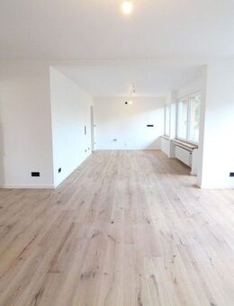 Stilvolle kernsanierte 4-Zimmer-Wohnung mit Design-Akzenten und hochwertigem Wohngefühl in Viersen - Viersen